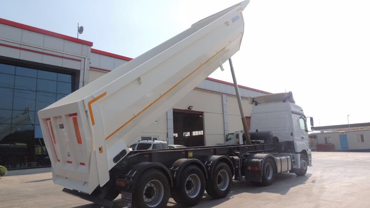 Fahrzeugbau / MAG Vehicle Systems 8