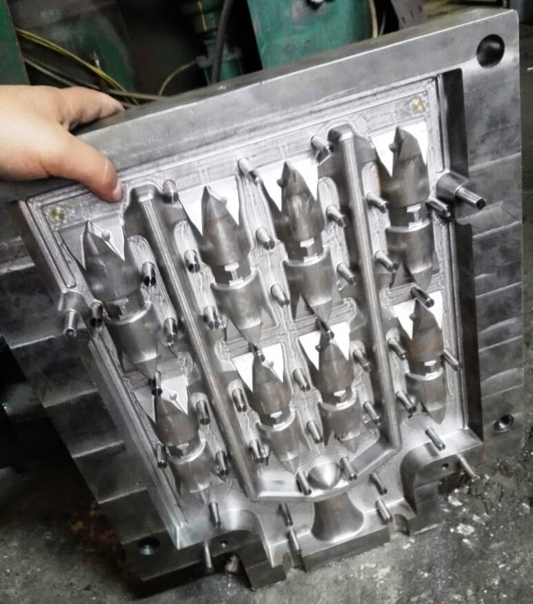 Gießereitechnologien & Werkstoffe 12